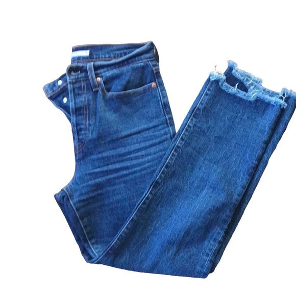 EUC woman’s Levi wedgie jeans 👖 size 27 - Picture 6 of 11